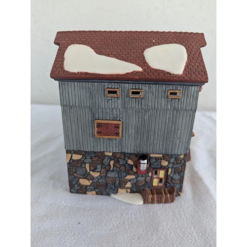 1993 Dept 56 New England Village “Blue Star Ice Co.” Box & Light 5647-2 Retired